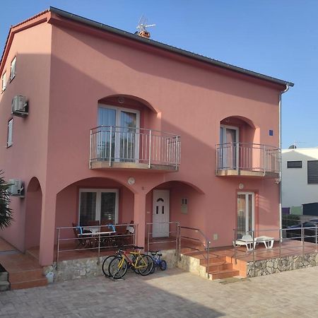 Apartments Mihael مالينسكا المظهر الخارجي الصورة