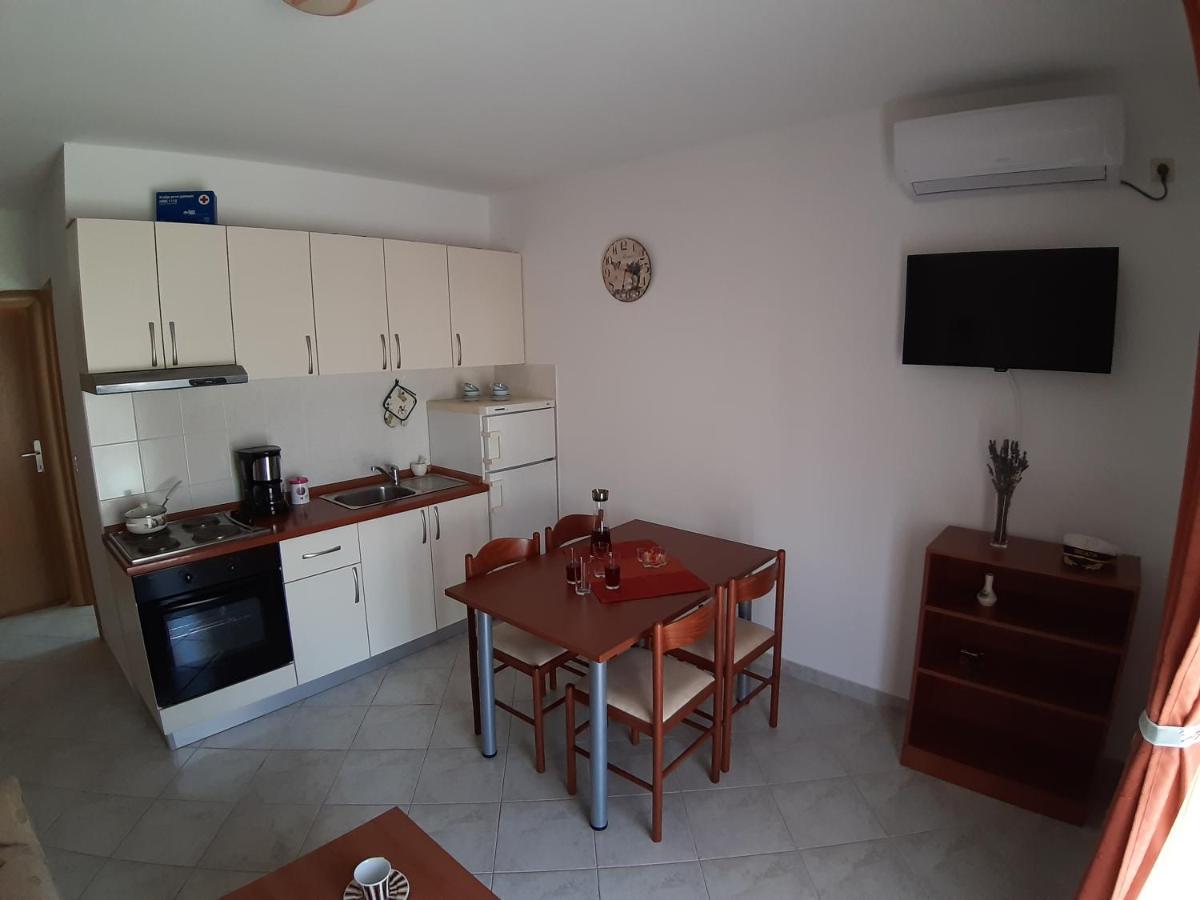 Apartments Mihael مالينسكا المظهر الخارجي الصورة