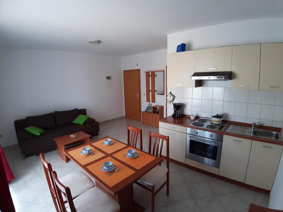 Apartments Mihael مالينسكا المظهر الخارجي الصورة