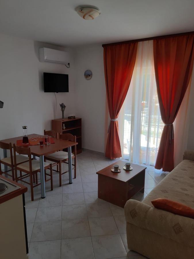 Apartments Mihael مالينسكا المظهر الخارجي الصورة